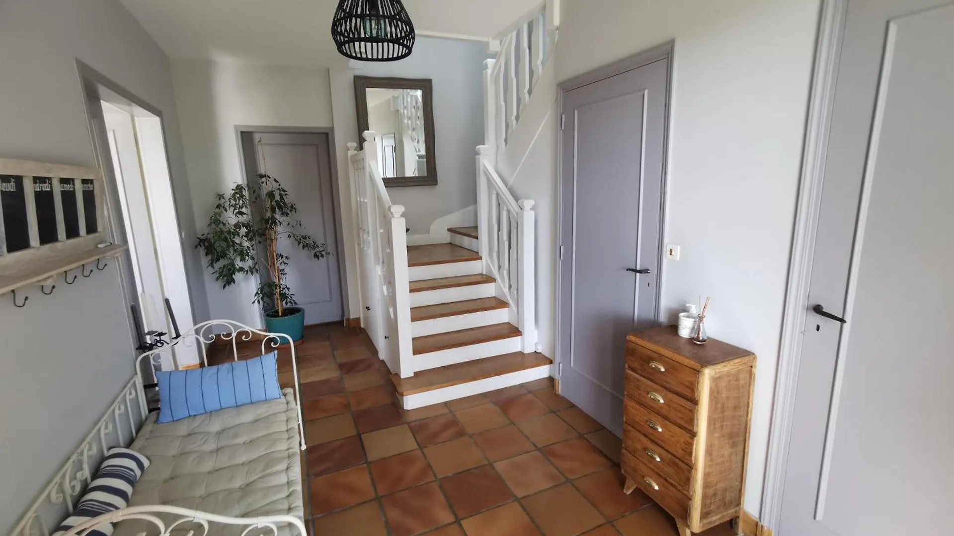 Les Pieds Dans L'Eau Apartment Saint-Malo Homestay
